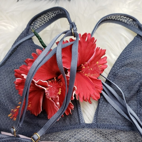 Victoria's Secret Bra Bralette Gray - Picture 5 of 8
